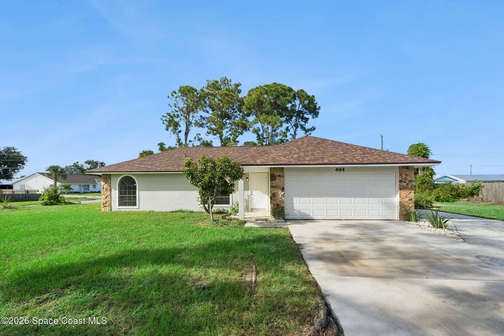 Unit for sale at 664 25th Street SW, Vero Beach, FL 32962