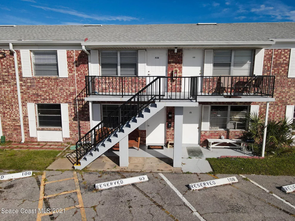 Unit for sale at 190 E Olmstead Drive, Titusville, FL 32780