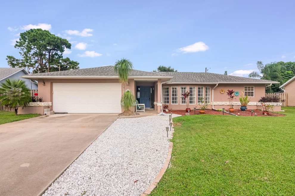Unit for sale at 1231 Monument Avenue SE, Palm Bay, FL 32909
