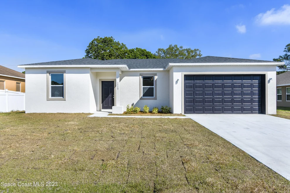 Unit for sale at 822 SW Garvey Road SW, Palm Bay, FL 32908