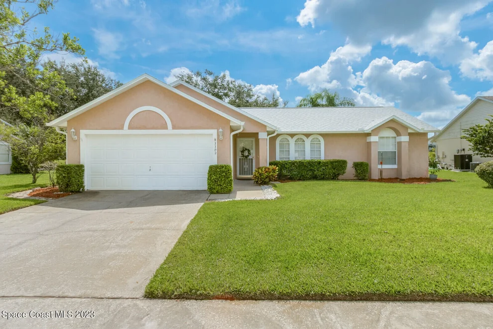 Unit for sale at 3309 Lake View Circle, Melbourne, FL 32934