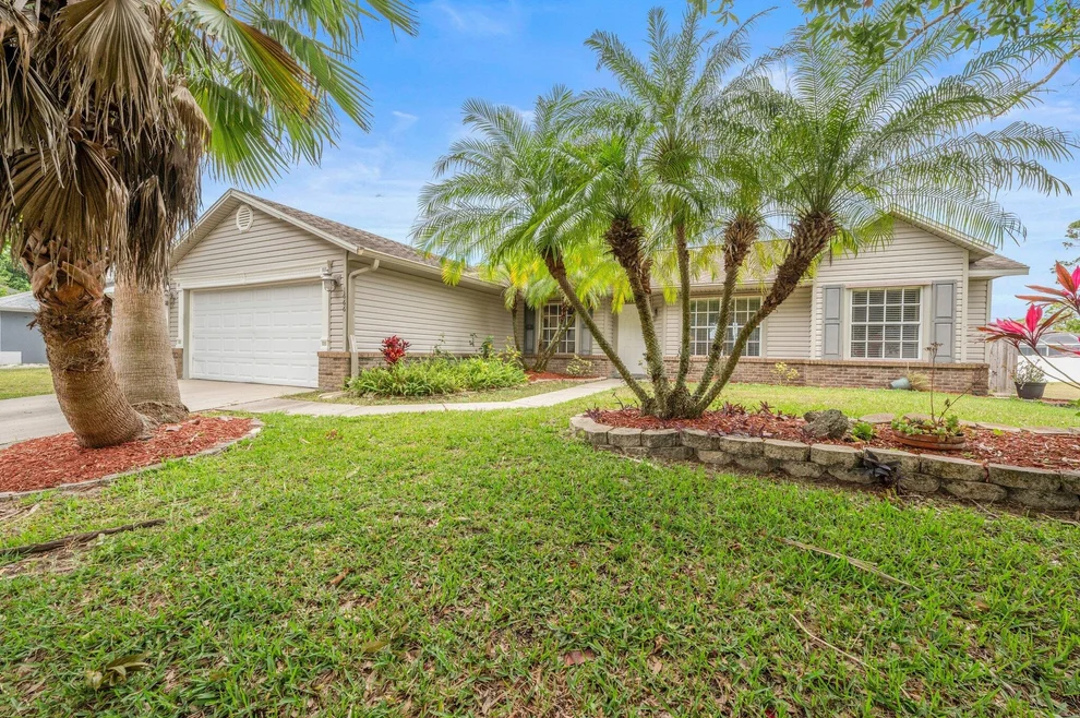 Unit for sale at 1666 Glencove Avenue NW, Palm Bay, FL 32907