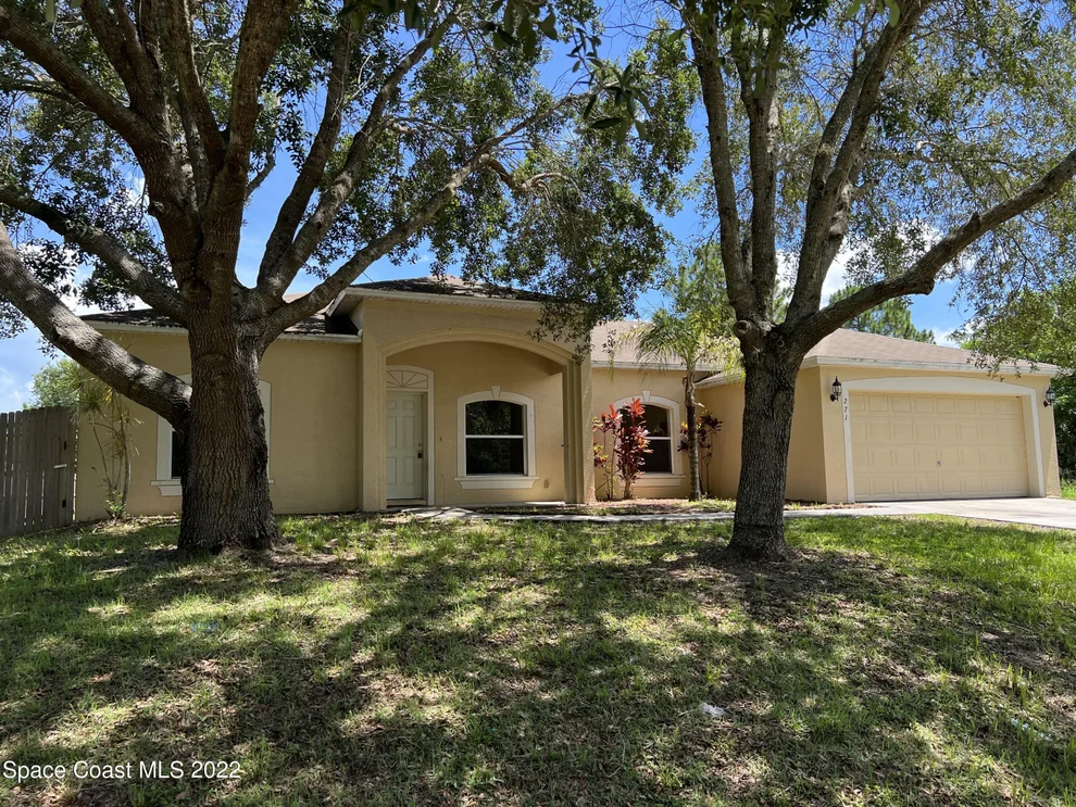 Unit for sale at 271 Titan Road SE, Palm Bay, FL 32909