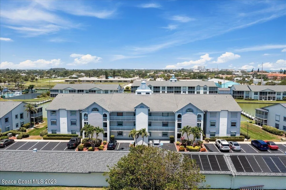 Unit for sale at 560 S Brevard Avenue, Cocoa Beach, FL 32931