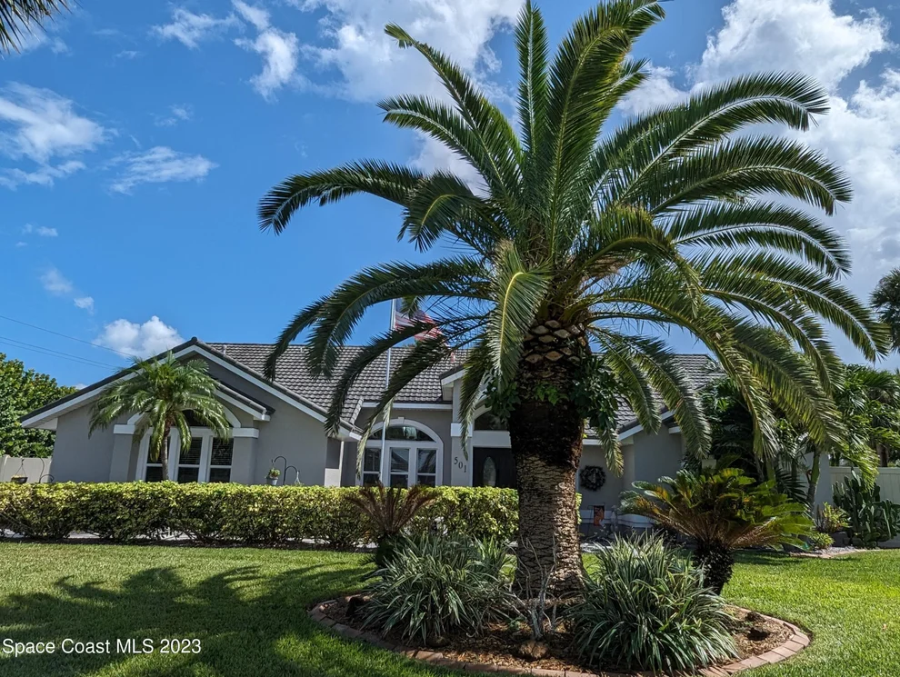 Unit for sale at 501 Inwood Lane, Indian Harbour Beach, FL 32937