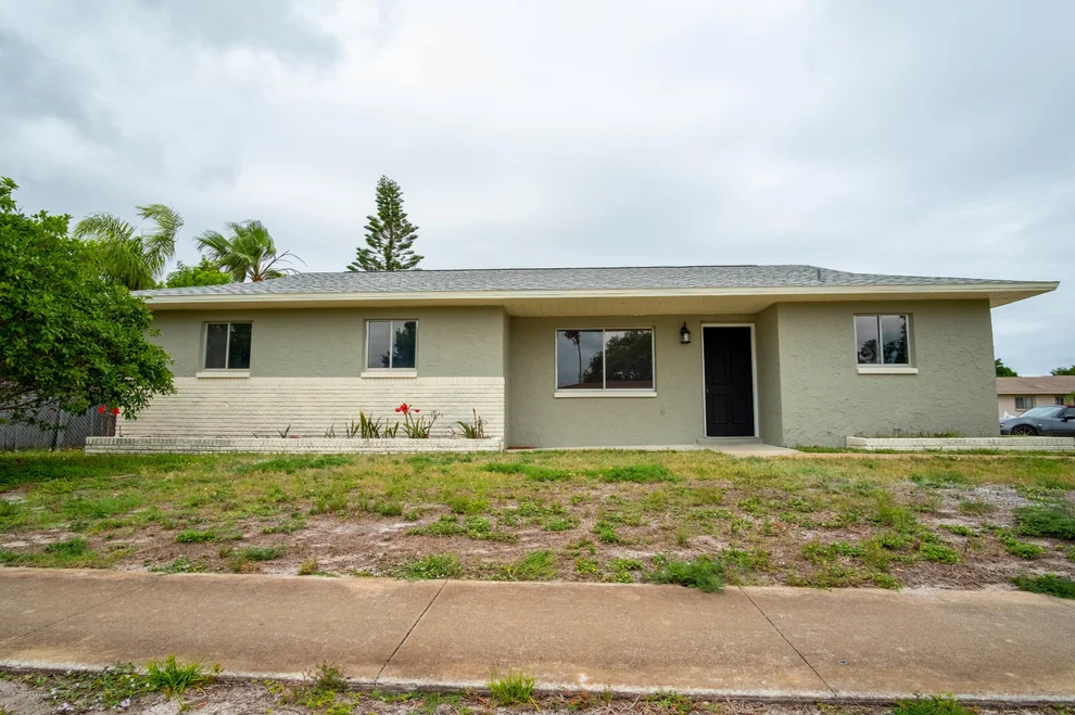 Unit for sale at 95 N Lee Court, Merritt Island, FL 32952