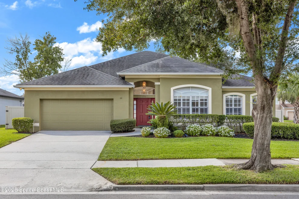 Unit for sale at 330 Lake Amberleigh Drive, Winter Garden, FL 34787