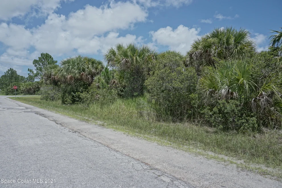 Unit for sale at 3111 Lakeland Avenue SW, Palm Bay, FL 32908