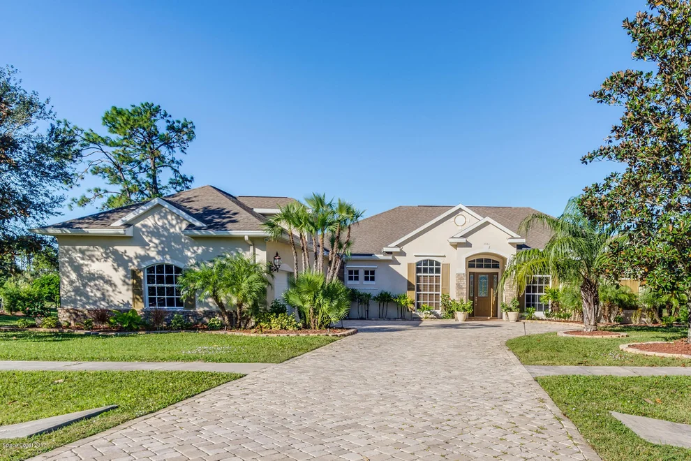 Unit for sale at 2082 Siroco Lane, Melbourne, FL 32934