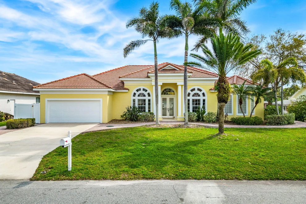 Unit for sale at 361 Hiawatha, Melbourne Beach, FL 32951