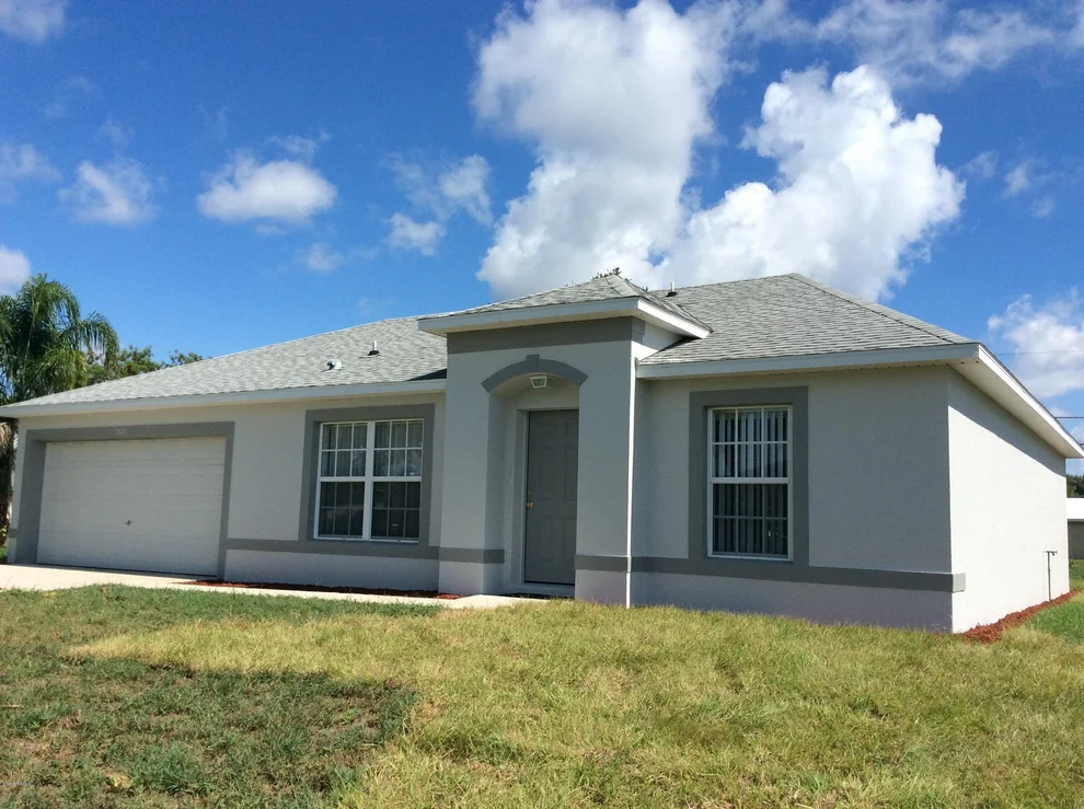 Unit for sale at 2025 NE Bradway Street, Palm Bay, FL 32905