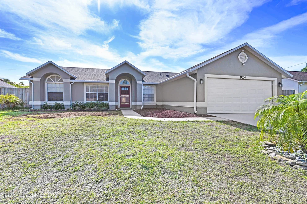 Unit for sale at 924 Canton Street NW, Palm Bay, FL 32907