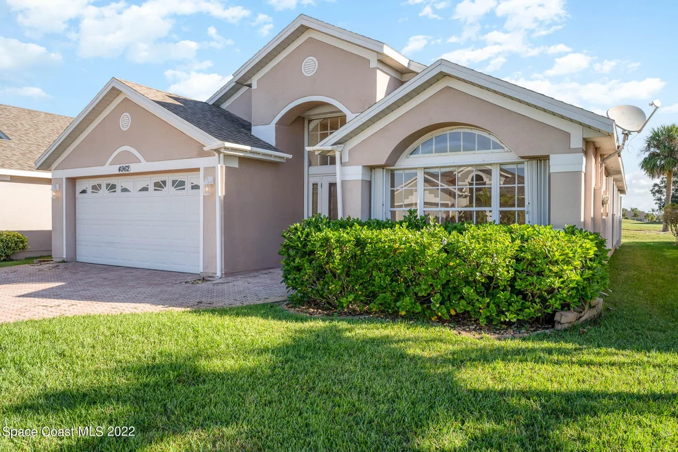 Unit for sale at 4962 Worthington Circle, Viera, FL 32955