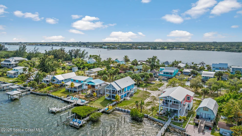 Unit for sale at 18 Vip Island, Grant, FL 32949