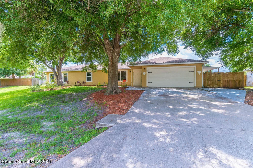 Unit for sale at 1071 Hanson Avenue SW, Palm Bay, FL 32908