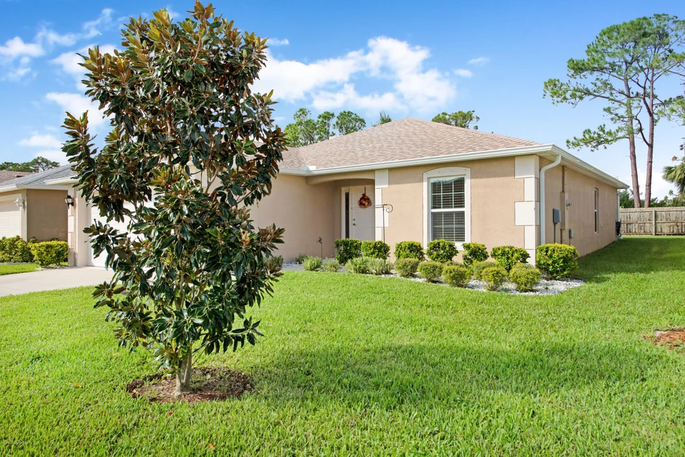Unit for sale at 336 Mason Drive, Titusville, FL 32780