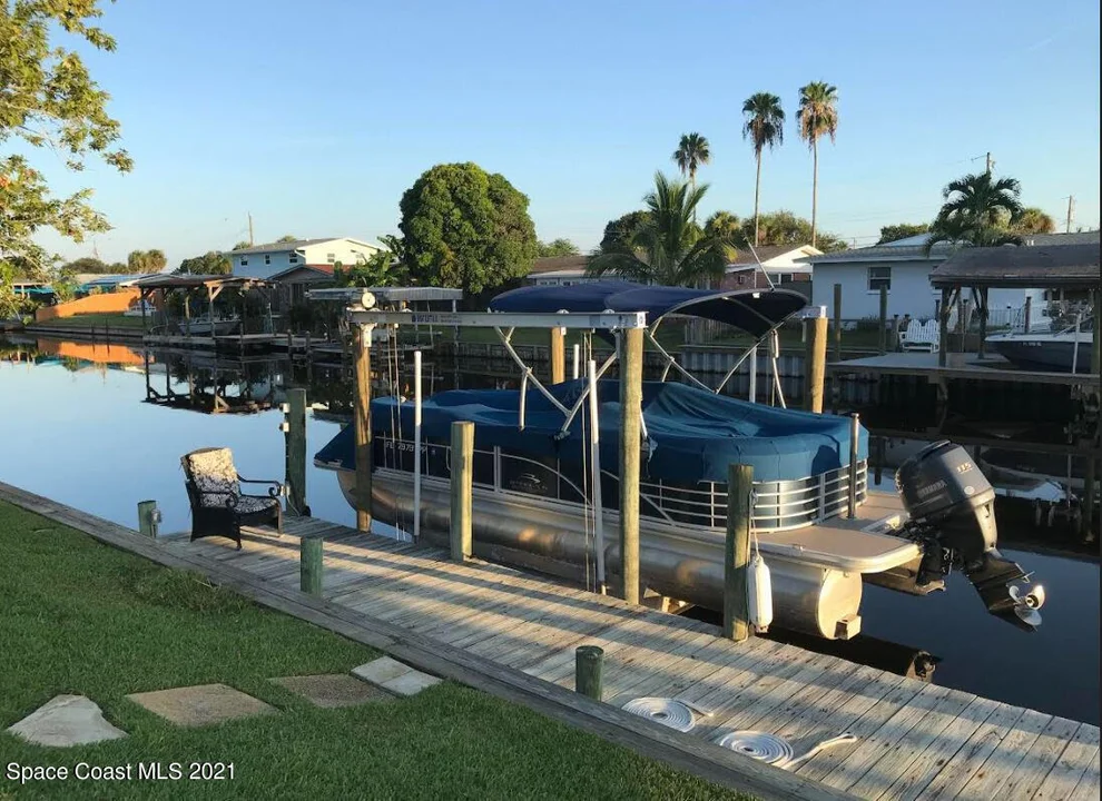 Unit for sale at 1960 Porpoise Street, Merritt Island, FL 32952