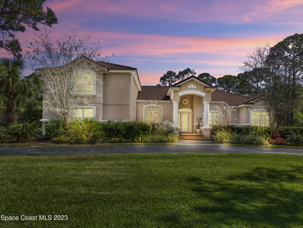 Unit for sale at 2505 Woods Lane, Melbourne, FL 32934