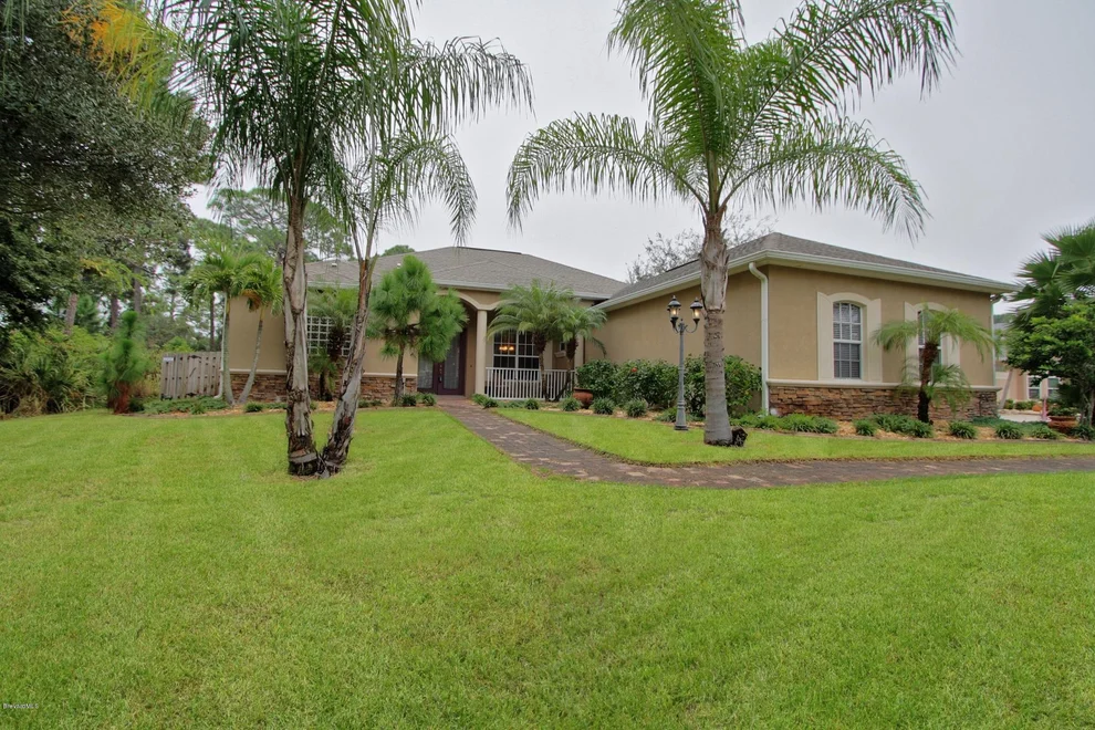 Unit for sale at 2150 S Courtenay Parkway, Merritt Island, FL 32952