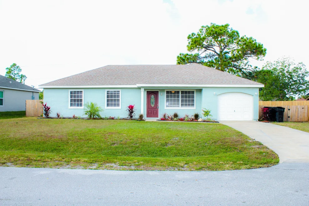 Unit for sale at 584 Tarr Avenue SW, Palm Bay, FL 32908