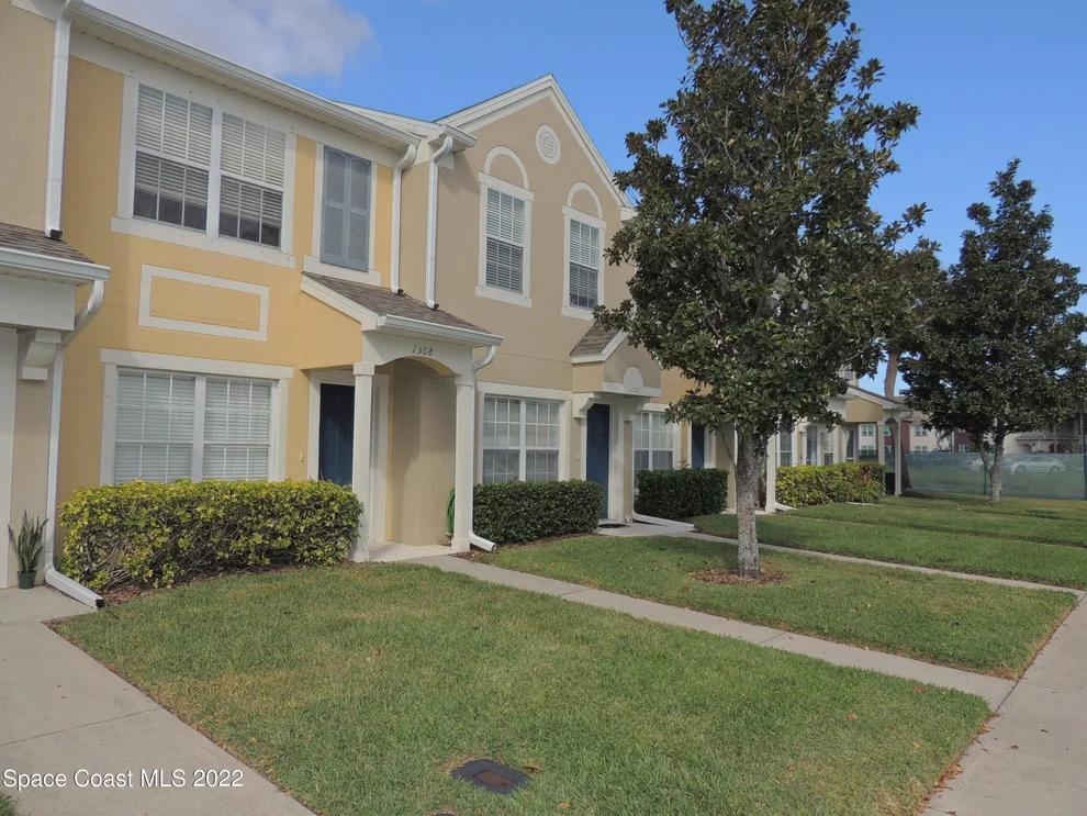 Unit for sale at 1304 Hampton Park Lane, Melbourne, FL 32940
