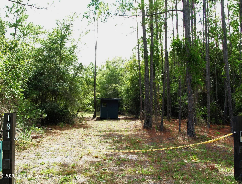 Unit for sale at 181 Lakeway Drive, Georgetown, FL 32139