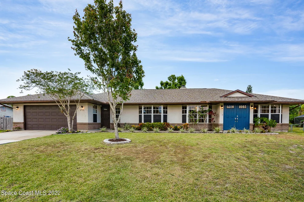 Unit for sale at 541 Sterling Street NE, Palm Bay, FL 32907