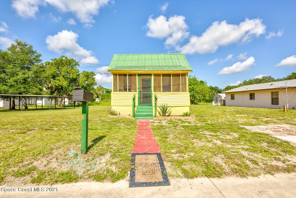 Unit for sale at 830 S Deleon Avenue, Titusville, FL 32780