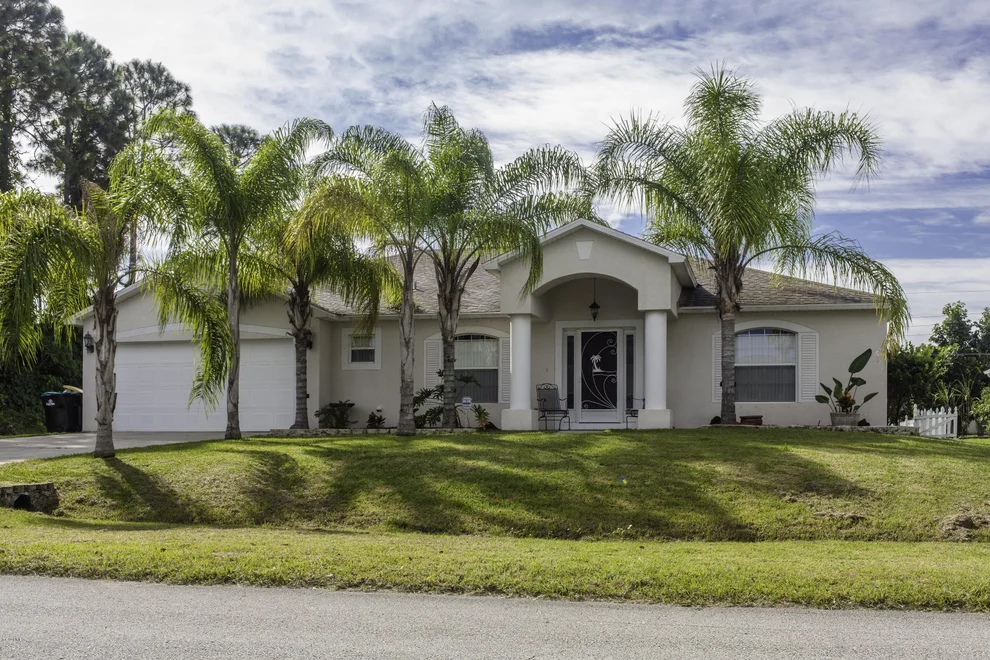 Unit for sale at 978 SE Grainger Street, Palm Bay, FL 32909