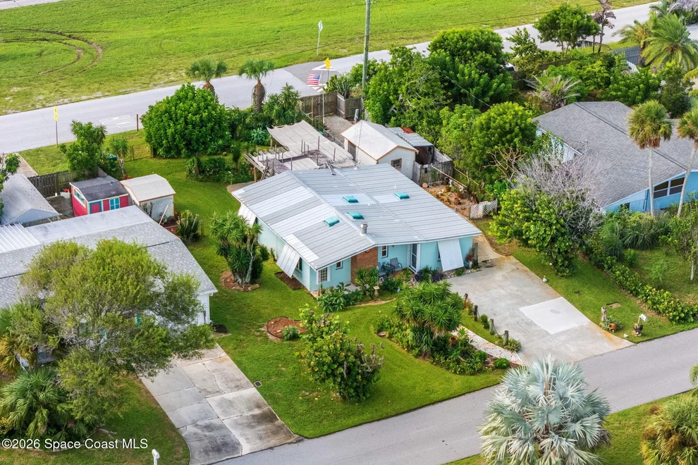 Unit for sale at 241 Avenida Central, Indialantic, FL 32903