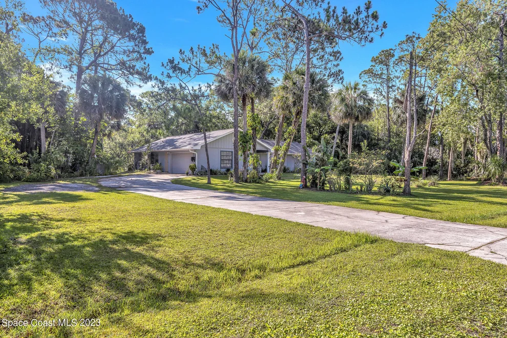 Unit for sale at 2365 Homestead Lane, Malabar, FL 32950