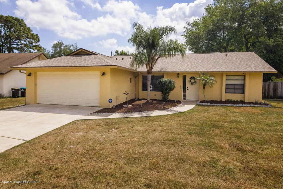 Unit for sale at 520 Koutnik Road SE, Palm Bay, FL 32909