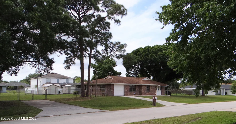 Unit for sale at 130 Abalone Road NW, Palm Bay, FL 32907