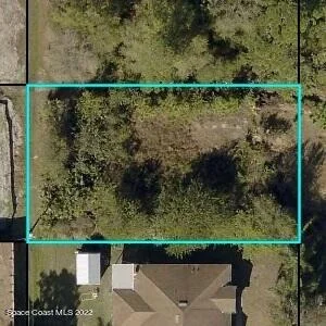 Unit for sale at 7985 103rd Court, Vero Beach, FL 32967