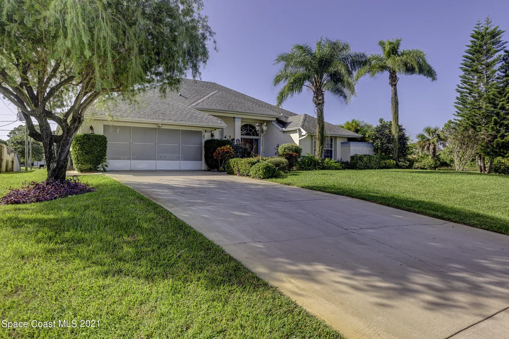 Unit for sale at 356 Vin Rose Circle SE, Palm Bay, FL 32909