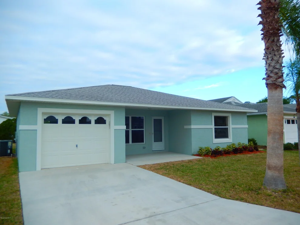 Unit for sale at 6614 Picante Circle, Fort Pierce, FL 34951