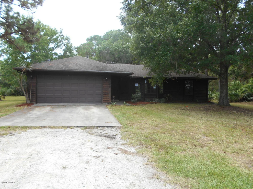 Unit for sale at 1495 Farnsworth Avenue, Malabar, FL 32950