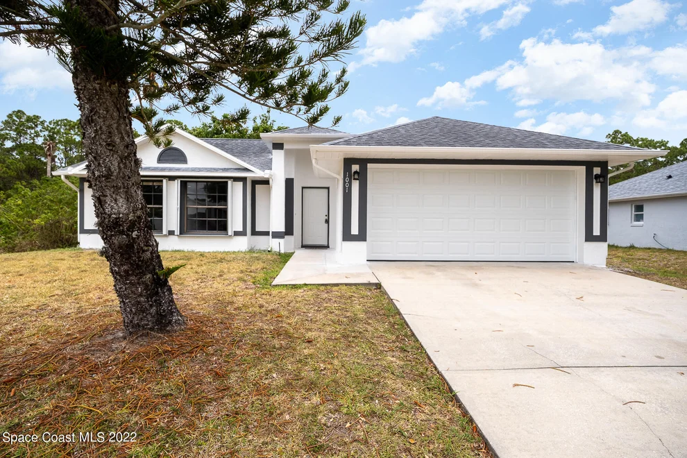 Unit for sale at 1001 Spring Street NW, Palm Bay, FL 32907
