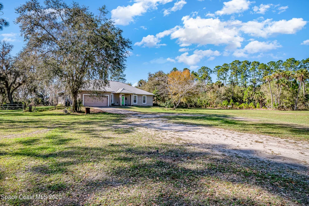 Unit for sale at 920 Lake Harney Woods Boulevard, Mims, FL 32754