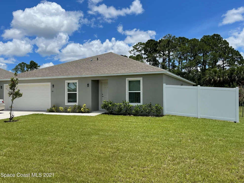 Unit for sale at 101 Andalusia Avenue NW, Palm Bay, FL 32907