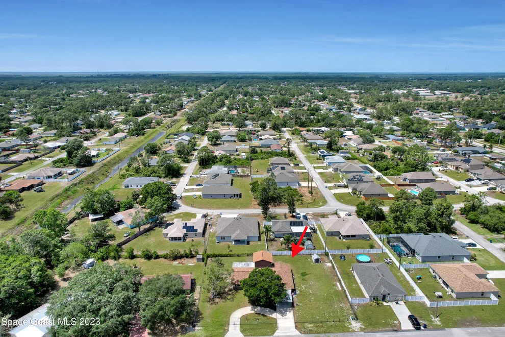 Unit for sale at 570 Bird Avenue SE, Palm Bay, FL 32909