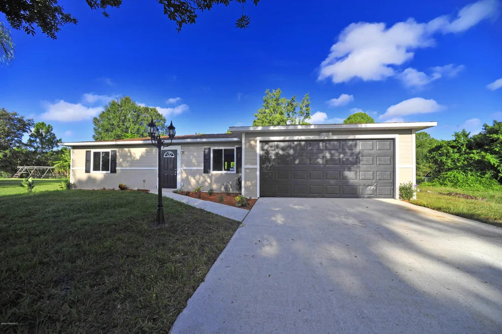 Unit for sale at 875 Doverbrook Road NW, Palm Bay, FL 32907