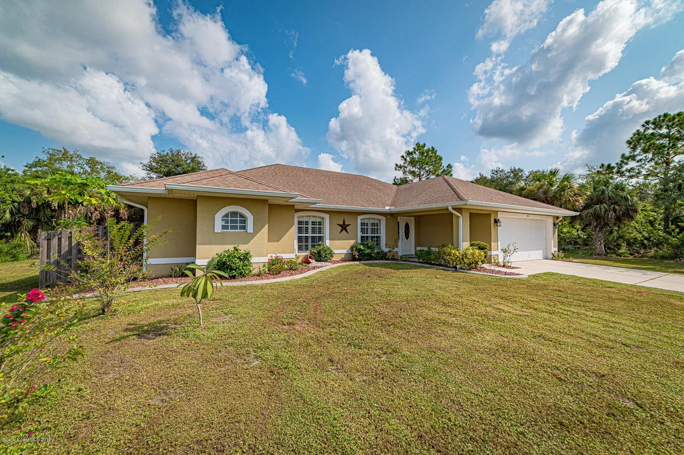 Unit for sale at 571 Garbelmann Street SW, Palm Bay, FL 32908