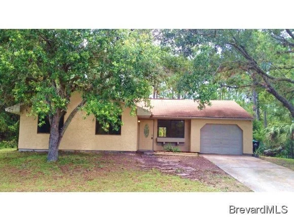 Unit for sale at 665 SW Weaver, Palm Bay, FL 32908
