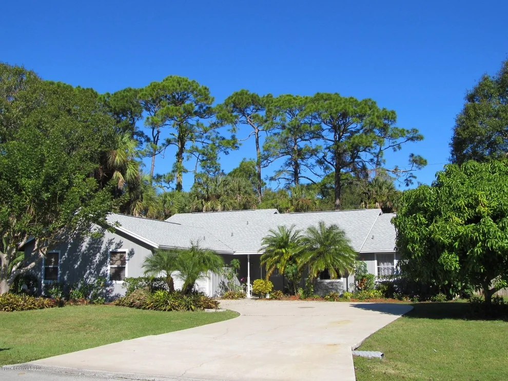 Unit for sale at 665 Narragansett Street NE, Palm Bay, FL 32907
