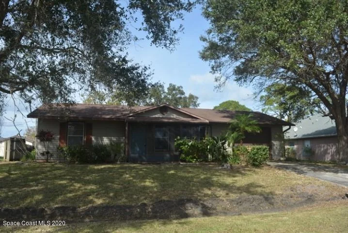 Unit for sale at 513 Australian Road NW, Palm Bay, FL 32907
