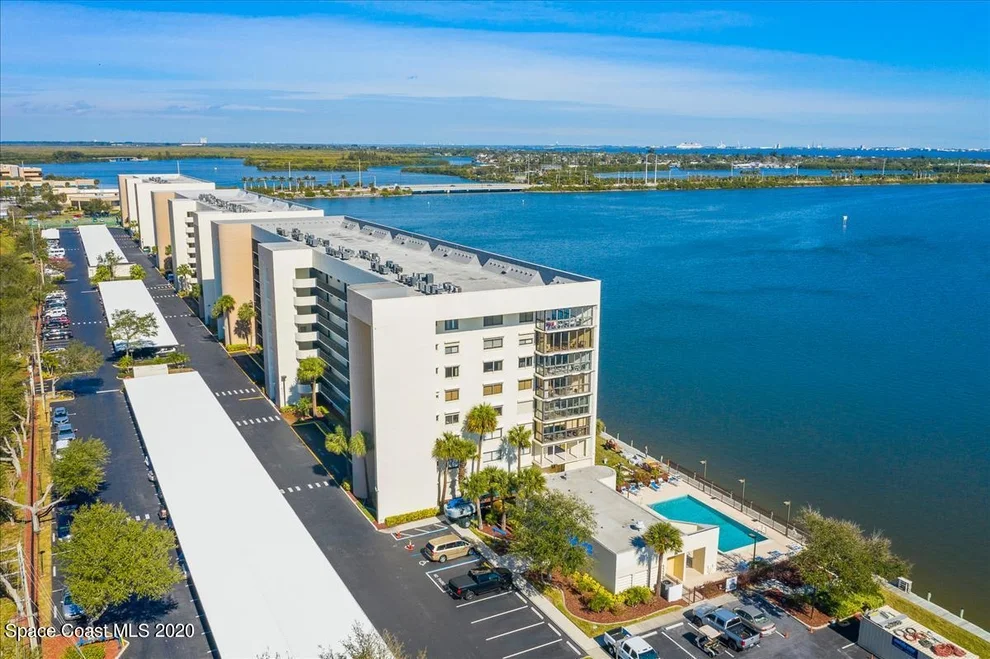 Unit for sale at 300 S Sykes Creek Parkway, Merritt Island, FL 32952