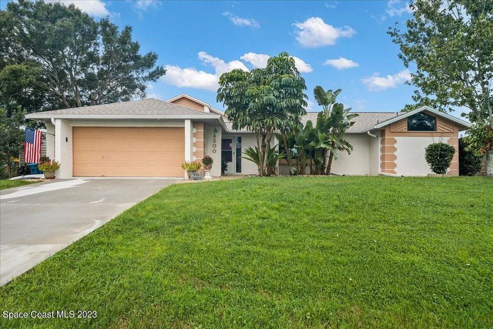 Unit for sale at 1200 Camas Avenue NW, Palm Bay, FL 32907