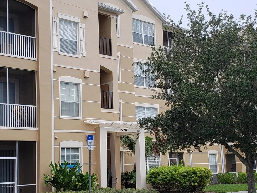 Unit for sale at 1576 Peregrine Circle, Rockledge, FL 32955