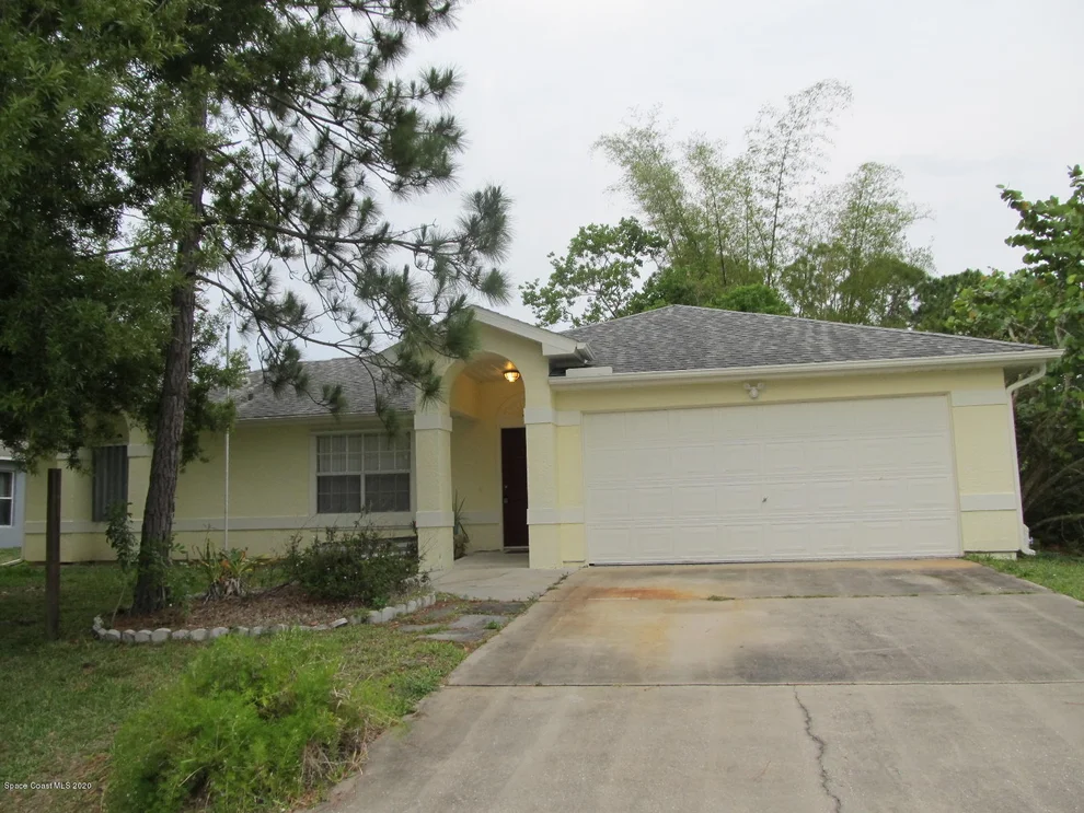 Unit for sale at 941 Carver Road SE, Palm Bay, FL 32909